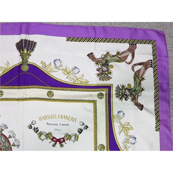 Elegant Purple and White Equestrian Scarf - Picture 3 of 11